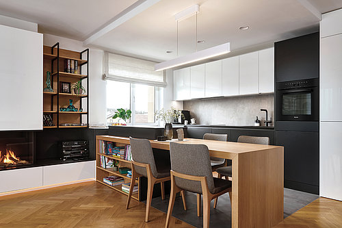 kuchyne na miru hanak cernobila kombinace