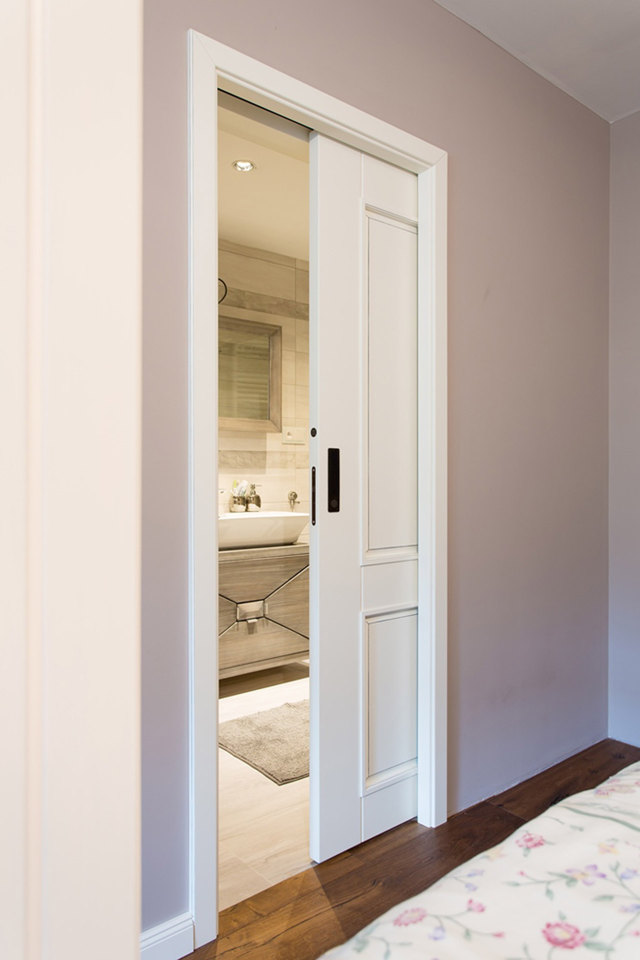 Hanák nábytek Realizace Interiérové dveře bílé